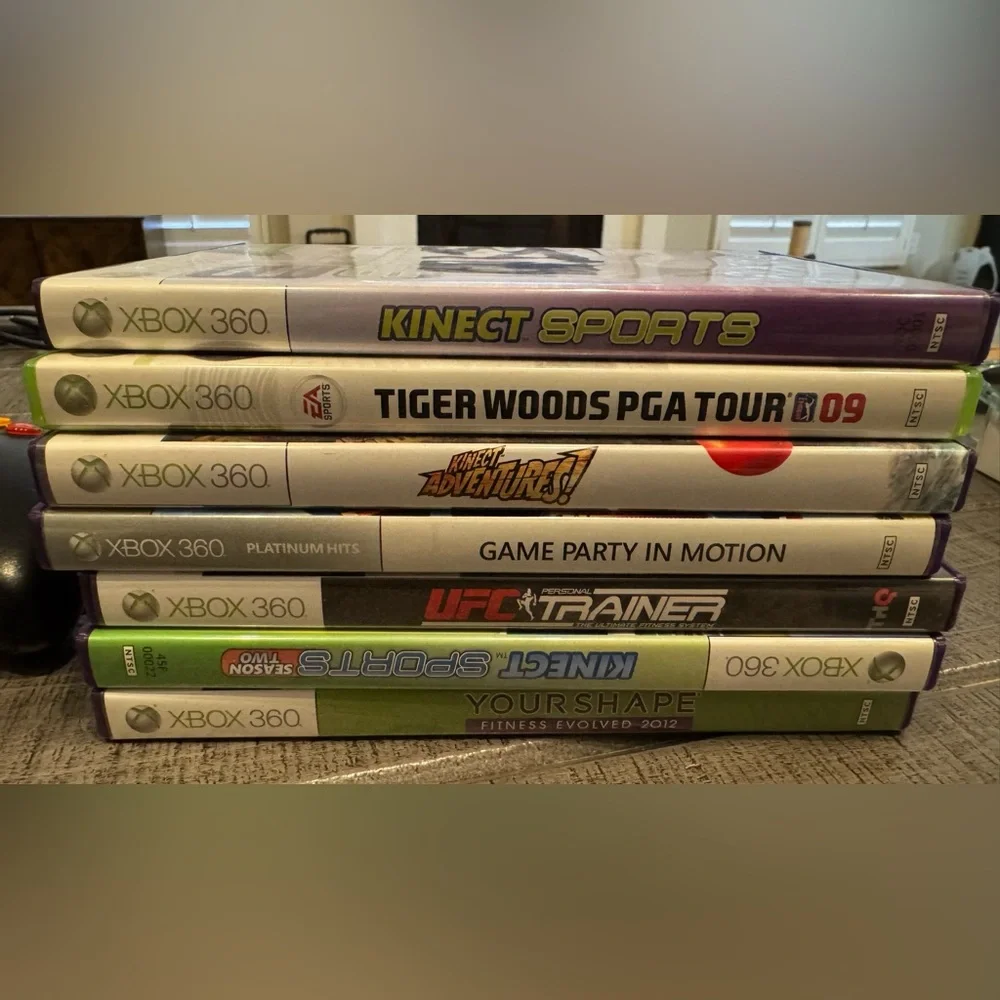 XBOX 360 Black Gaming Console with Kinect, Controllers and Games